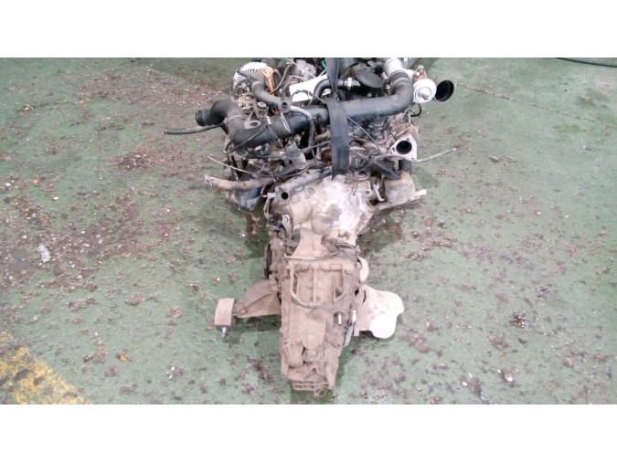 MOTOR CON ACCESORIOS Y CAJA DE CAMBIOS VOLKSWAGEN PASSAT 2000