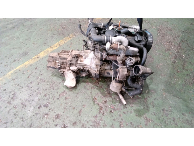 MOTOR CON ACCESORIOS Y CAJA DE CAMBIOS VOLKSWAGEN PASSAT 2000