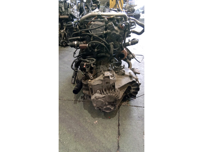 Motor FORD FOCUS 2005