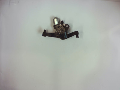 MOTOR LIMPIAPARABRISAS OPEL CORSA 2018