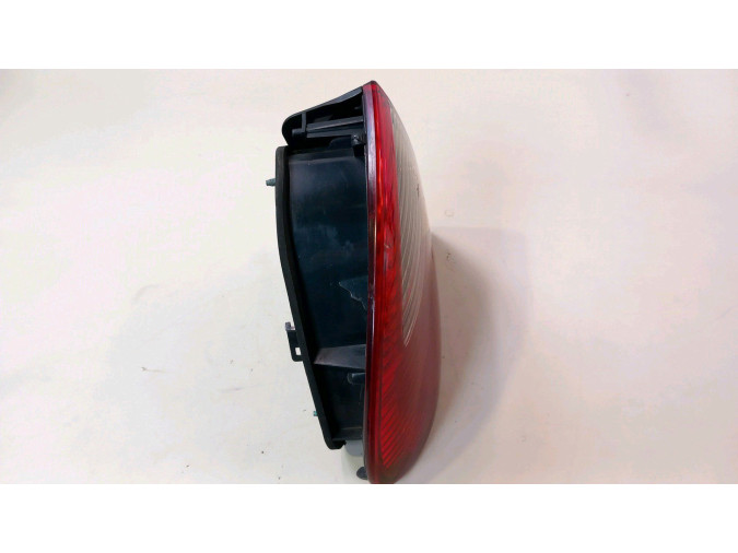 PILOTO TRASERO IZQUIERDO SEAT LEON 2002
