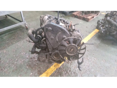 MOTOR CON ACCESORIOS Y CAJA DE CAMBIOS VOLKSWAGEN PASSAT 1997