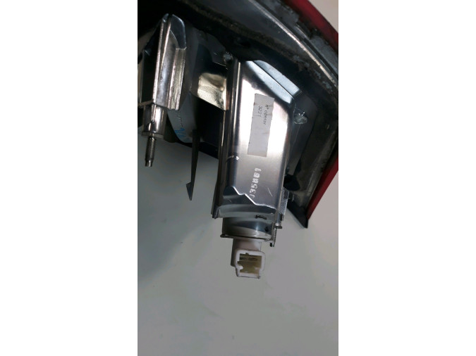 PILOTO TRASERO IZQUIERDO INTERIOR CITROEN C4 PICASSO 2008