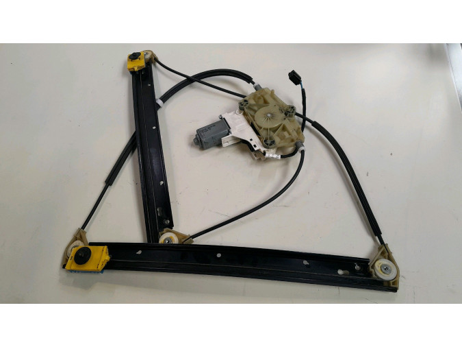 ELEVALUNAS DELANTERO DERECHO AUDI A6 2009