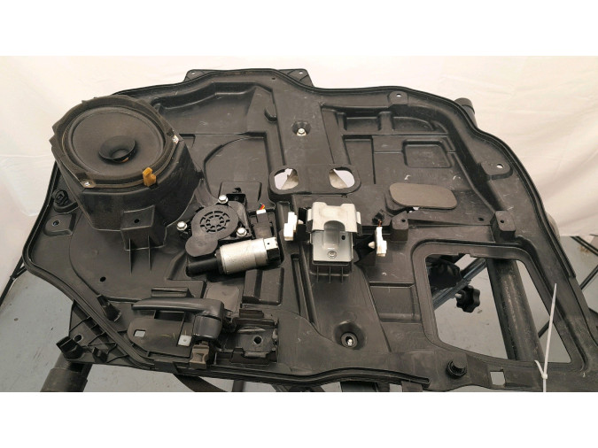 ELEVALUNAS DELANTERO IZQUIERDO MAZDA 5 2009