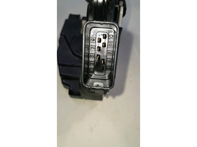 CERRADURA PUERTA DELANTERA DERECHA MAZDA 5 2009