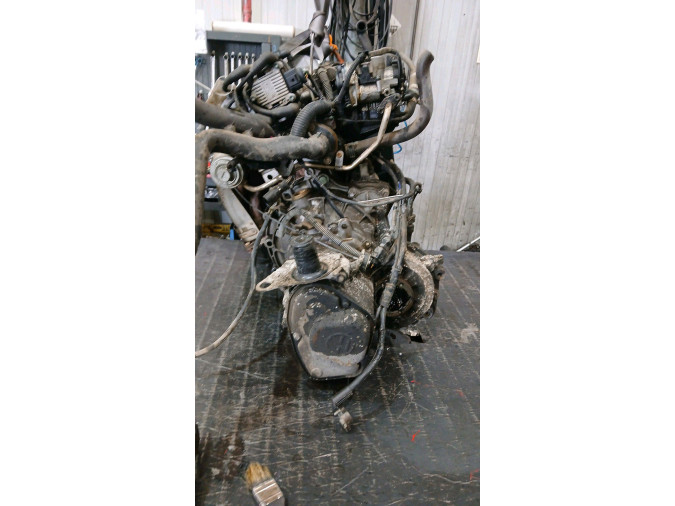MOTOR CON ACCESORIOS SIN CAJA DE CAMBIOS VOLKSWAGEN LUPO 1999