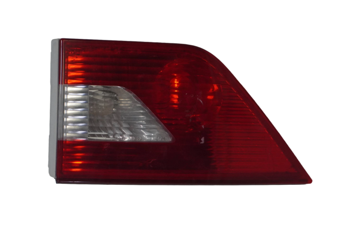 PILOTO TRASERO DERECHO INTERIOR BMW X3 2006