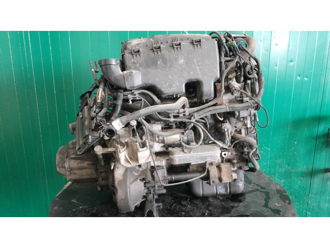 MOTOR CON ACCESORIOS Y CAJA DE CAMBIOS CITROEN C3 2004