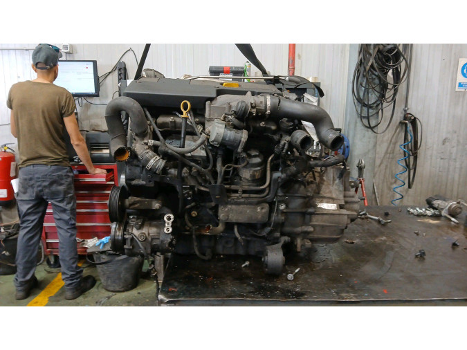 Motor OPEL ZAFIRA 2003