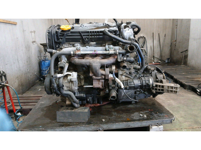 Motor ALFA ROMEO 147 2005