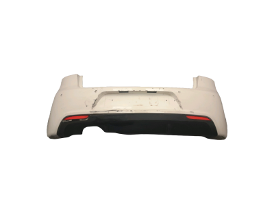 PARAGOLPES TRASERO VOLKSWAGEN GOLF BLANCO 2011