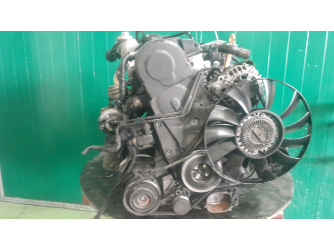 MOTOR CON ACCESORIOS Y CAJA DE CAMBIOS VOLKSWAGEN PASSAT 1999