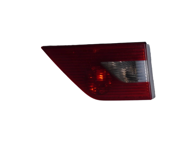 PILOTO TRASERO DERECHO INTERIOR BMW X3 2004