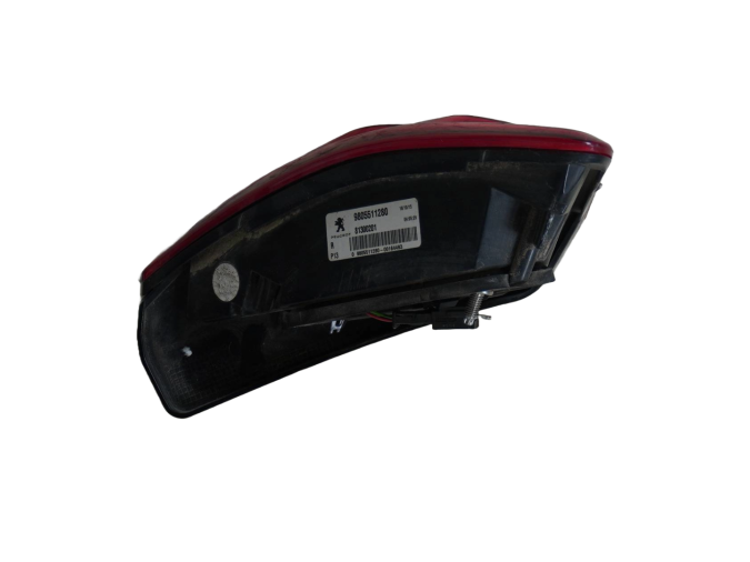 PILOTO TRASERO DERECHO PEUGEOT 3008 2015