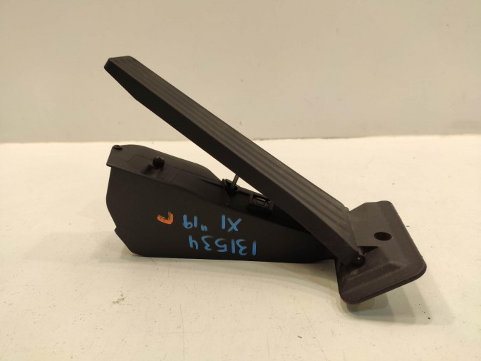 PONTECIOMETRO DE PEDAL SO BMW X1 2019