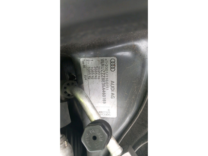 BRAZO SUSPENSION SUPERIOR DELANTERO DERECHO AUDI A4 2005