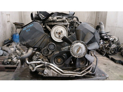 MOTOR CON ACCESORIOS Y CAJA DE CAMBIOS AUDI A4 1998