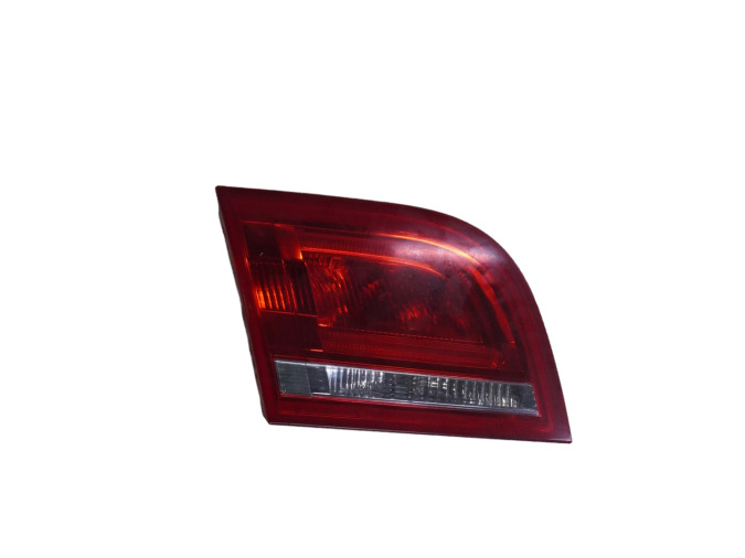PILOTO TRASERO DERECHO INTERIOR AUDI A3 2012