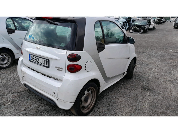 TRANSMISION TRASERA IZQUIERDA SMART FORTWO COUPE 2015