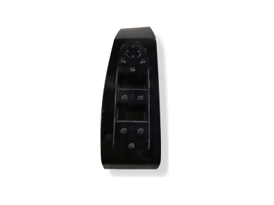 MANDO ELEVALUNAS  DELANTERO IZQUIERDO MAZDA 3 2024