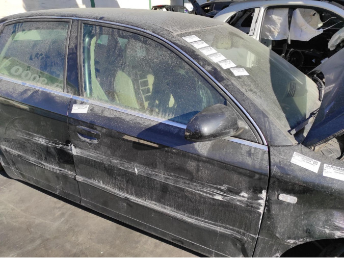 CERRADURA PUERTA DELANTERA DERECHA AUDI A4