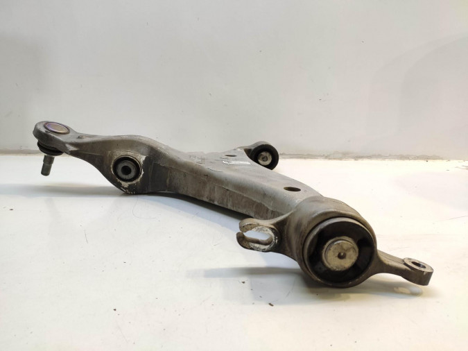 BRAZO SUSPENSION INFERIOR DELANTERO IZQUIERDO JEEP CHEROKEE 2018
