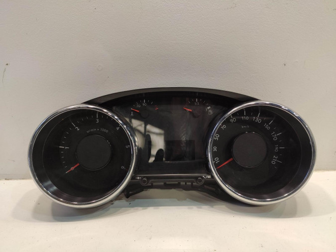 CUADRO INSTRUMENTOS PEUGEOT 5008 2014