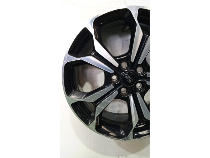 LLANTA FORD FOCUS 2019