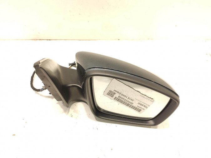 Retrovisor Derecho SEAT TOLEDO GRIS 2015