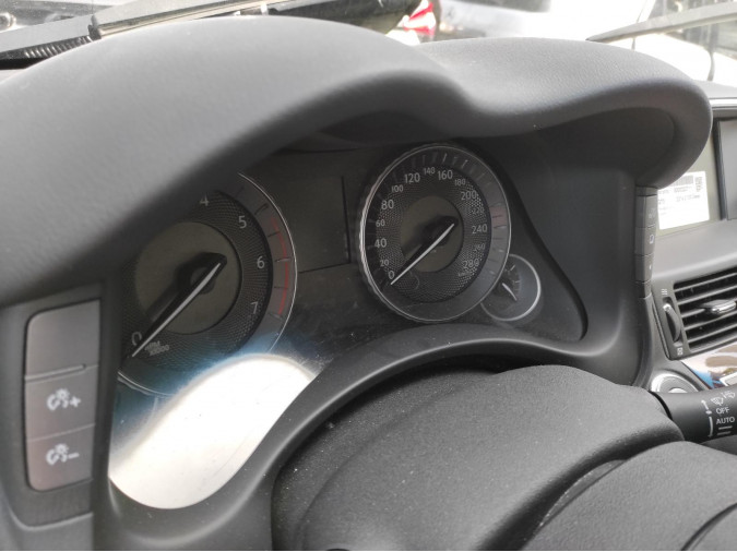 CUADRO INSTRUMENTOS INFINITI Q70 2016
