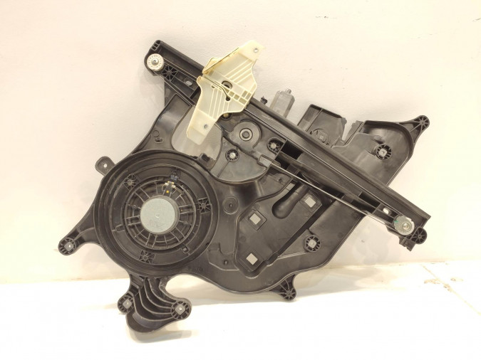 ELEVALUNAS DELANTERO DERECHO PEUGEOT RIFTER 2020