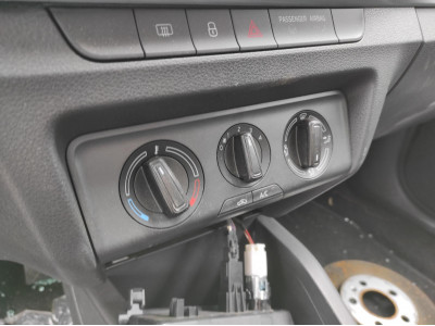 MANDO CALEFACCIÓN SKODA FABIA 2018