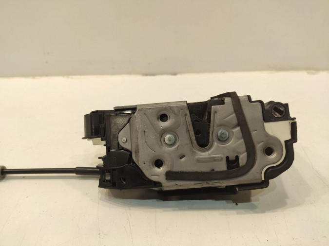 CERRADURA PUERTA DELANTERA DERECHA SEAT LEON 2018