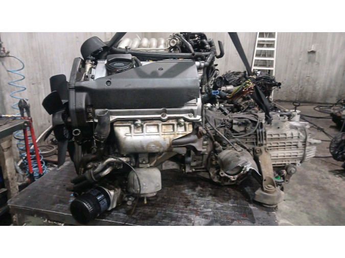 MOTOR CON ACCESORIOS Y CAJA DE CAMBIOS AUDI A6 1997