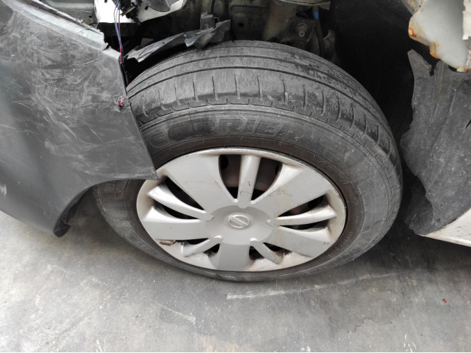 MANGUETA DELANTERA IZQUIERDA NISSAN NV200 2013