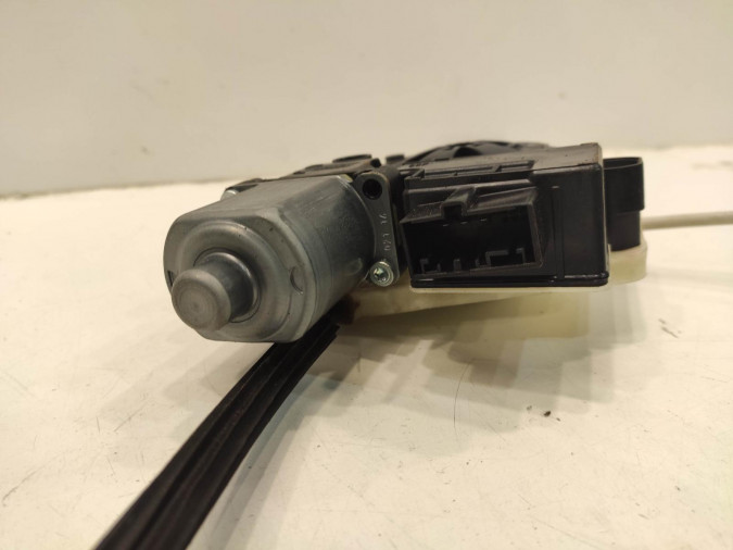 ELEVALUNAS TRASERO DERECHO SEAT LEON 2014