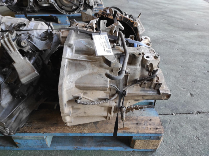 CAJA CAMBIOS BMW X1 2008
