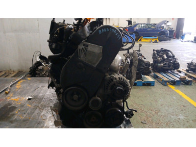 Motor VOLKSWAGEN POLO 2000