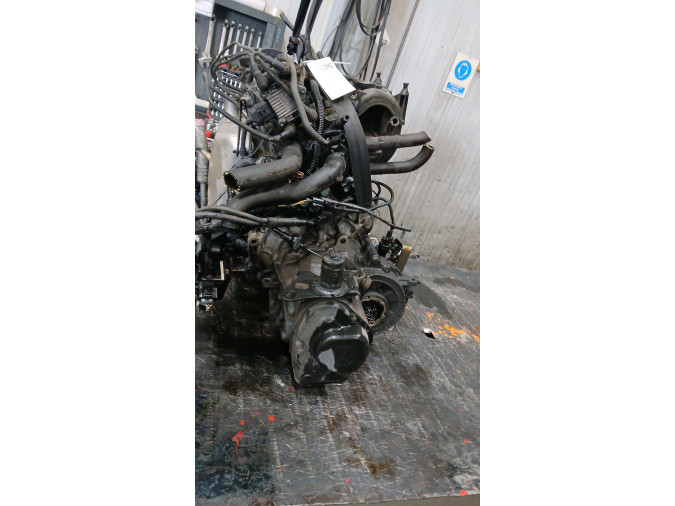 Motor VOLKSWAGEN POLO 2000