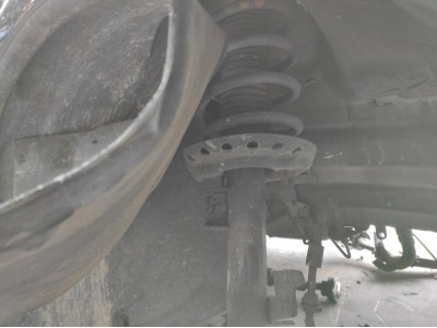 AMORTIGUADOR DELANTERO DERECHO LAND ROVER FREELANDER 2009