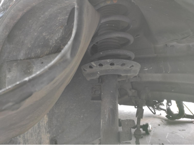 AMORTIGUADOR DELANTERO DERECHO LAND ROVER FREELANDER 2009