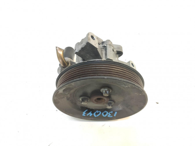 BOMBA SERVODIRECCION MERCEDES VITO 2001