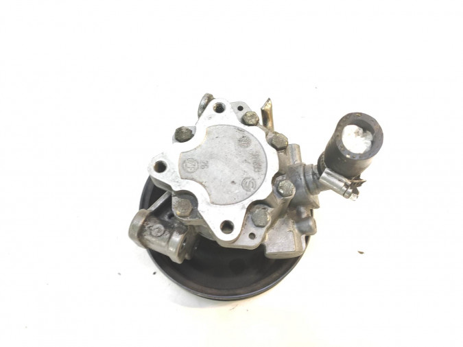 BOMBA SERVODIRECCION MERCEDES VITO 2001