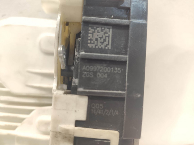 CERRADURA PUERTA DELANTERA IZQUIERDA FORD FIESTA 2014