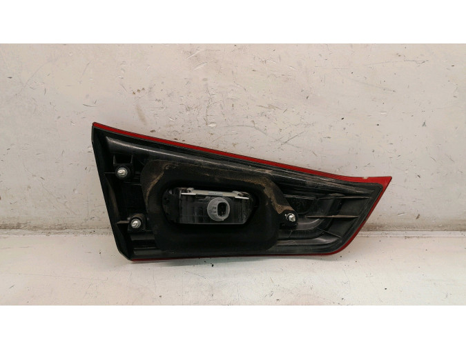 PILOTO TRASERO DERECHO INTERIOR MITSUBISHI ASX 2016
