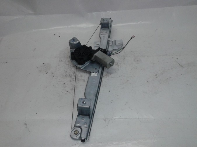 ELEVALUNAS DELANTERO IZQUIERDO DACIA SANDERO 2010