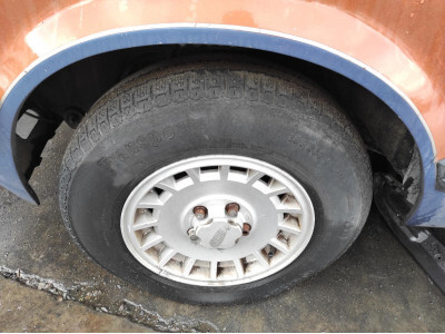 TRAPECIO INFERIOR DELANTERO IZQUIERDO FORD GRANADA 1982