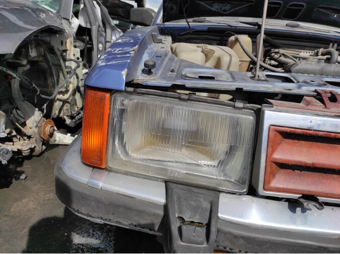 FARO DELANTERO DERECHO FORD GRANADA 1982