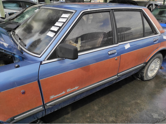 PUERTA DELANTERA IZQUIERDA  FORD GRANADA 1982